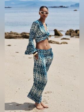 Zara Printed Knot Cropped Top